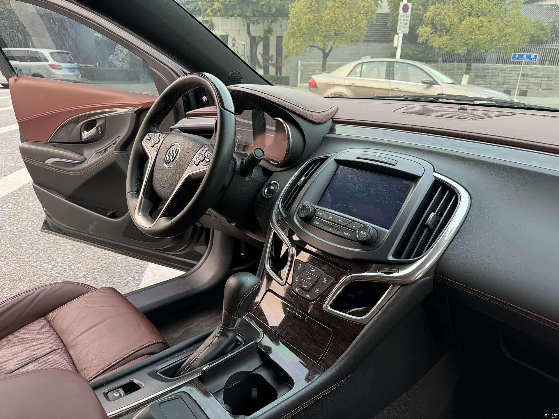 Buick LaCrosse, 2015 10