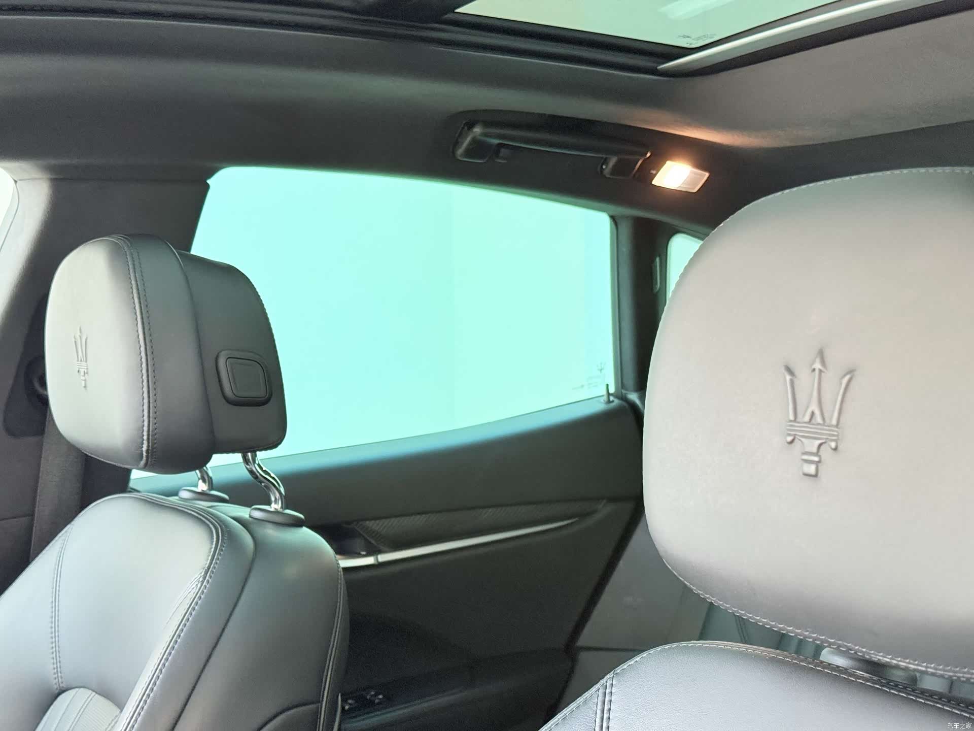 Maserati Levante, 2017 12