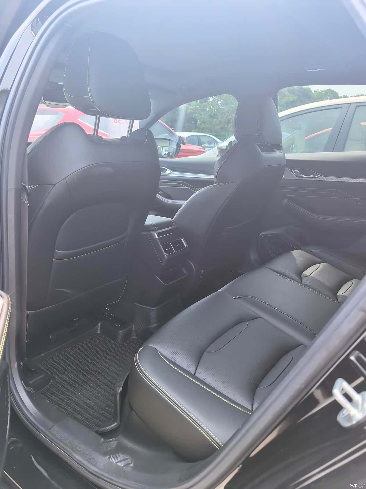 Geely Preface, 2024 14