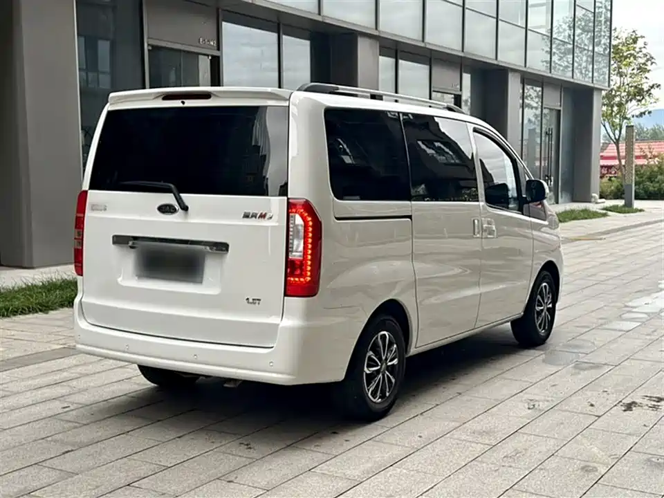 JAC Refine Ruifeng M3