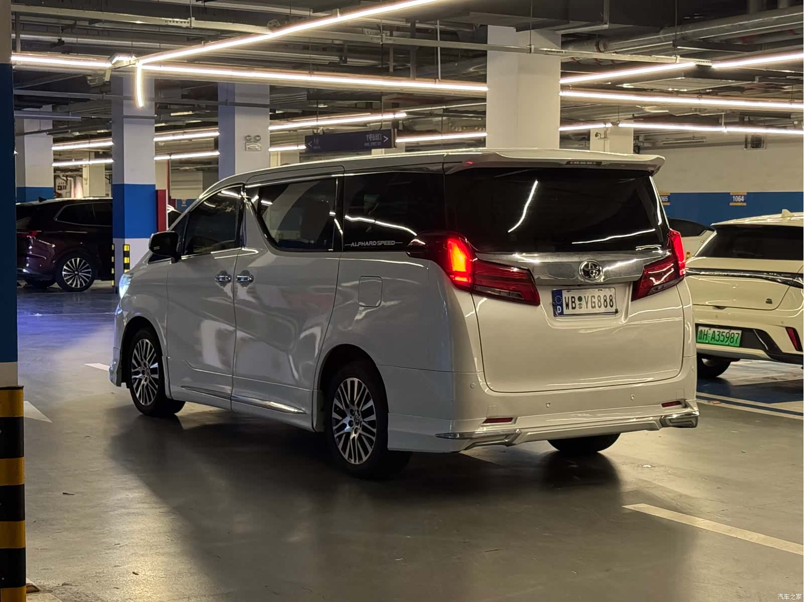 Toyota Alphard, 2017 4