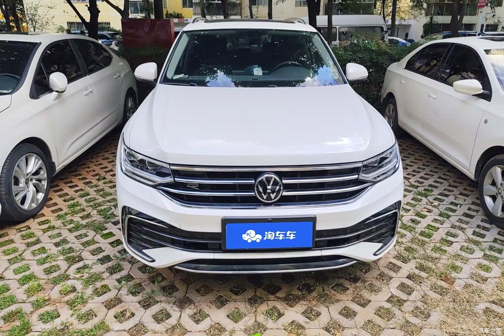 Volkswagen Tiguan L, 2022 2