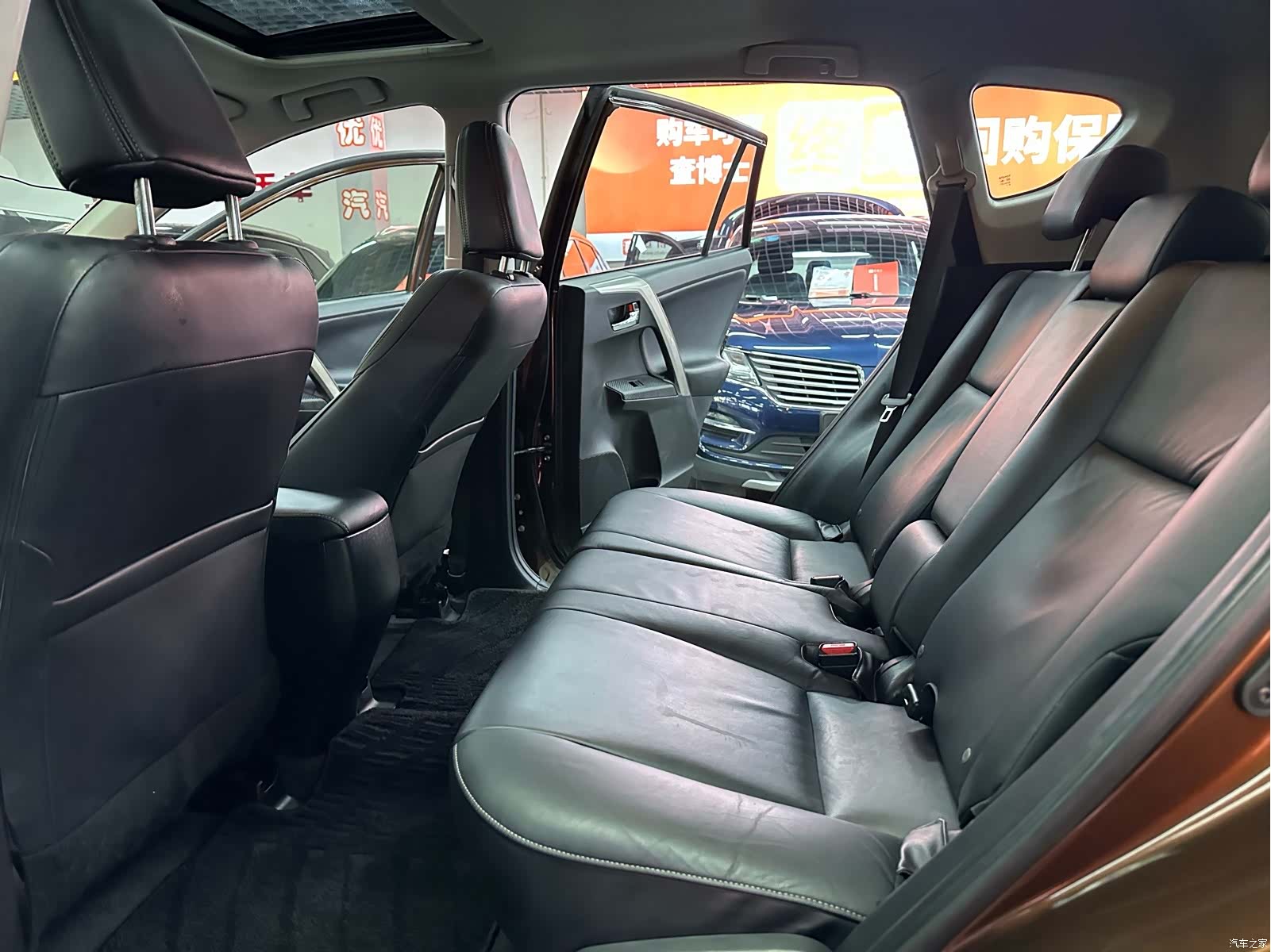 Toyota RAV4, 2015 10