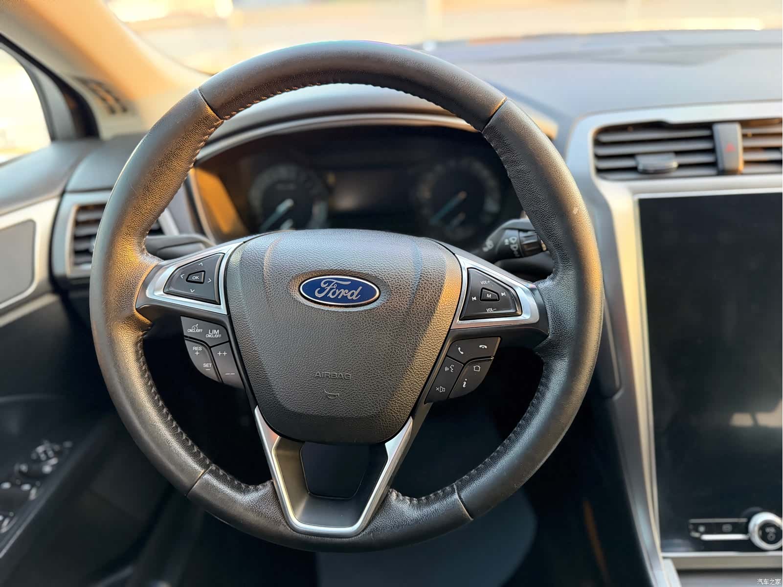 Ford Mondeo, 2020 11