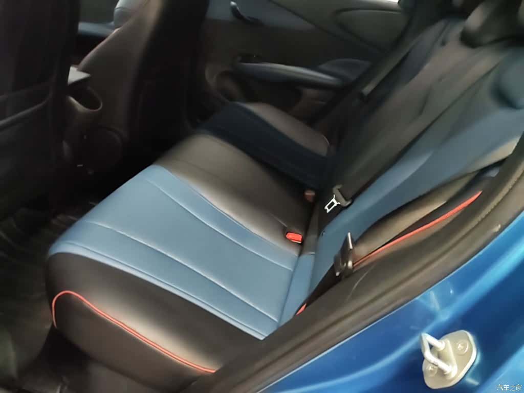 BYD Dolphin, 2023 17