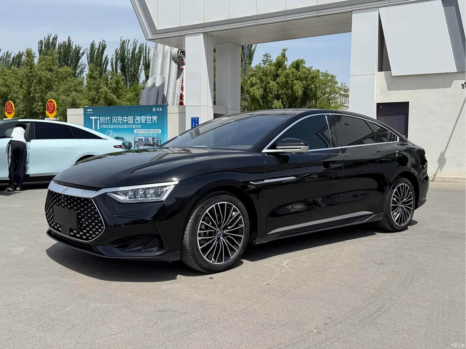 BYD Han, 2023 1