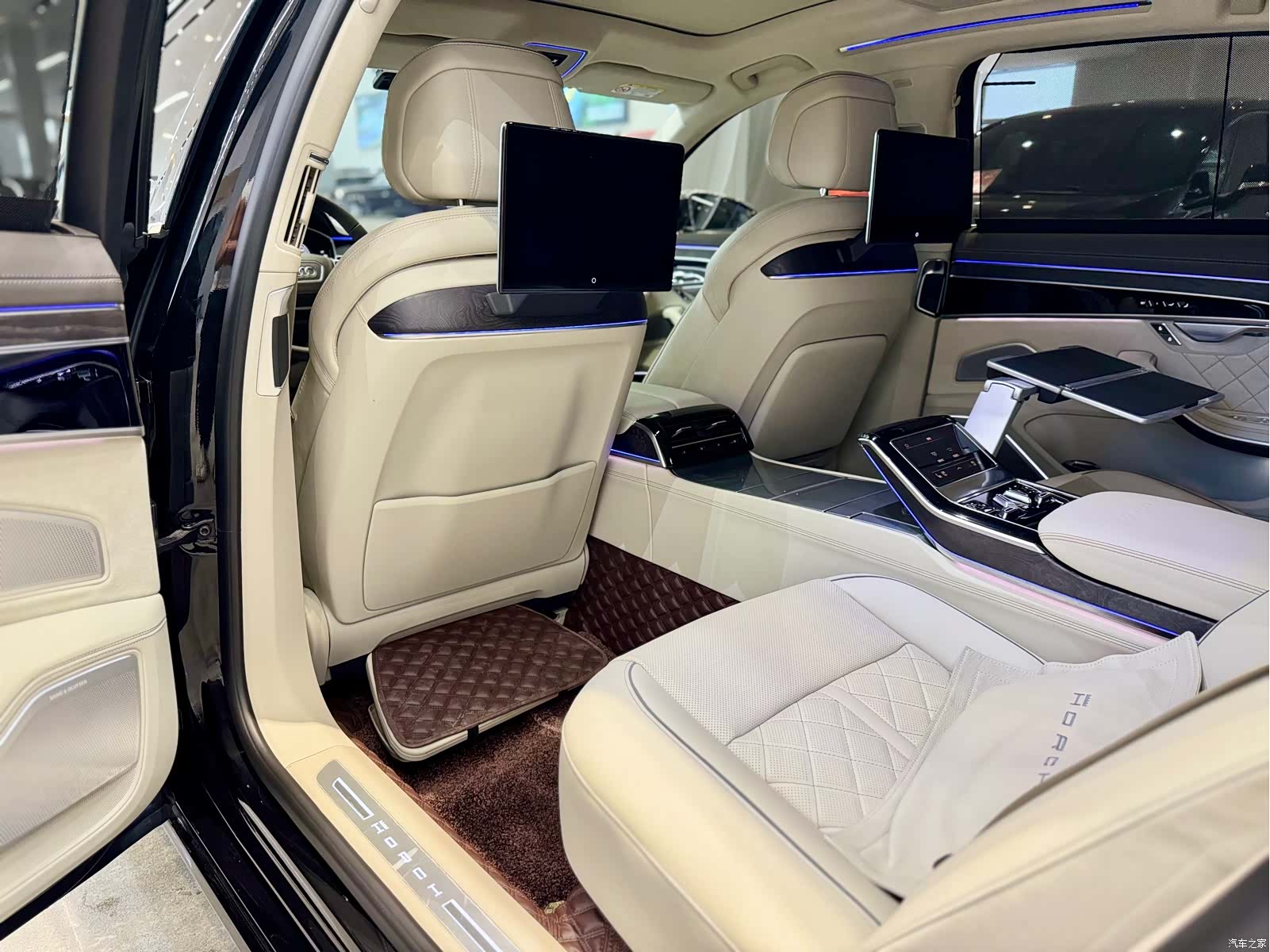 Audi A8L, 2024 12
