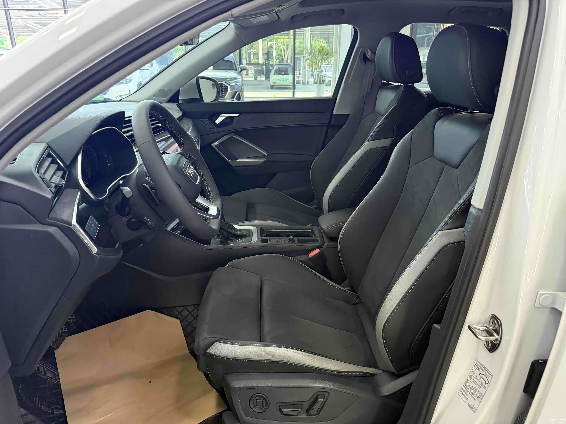 Audi Q3, 2023 9