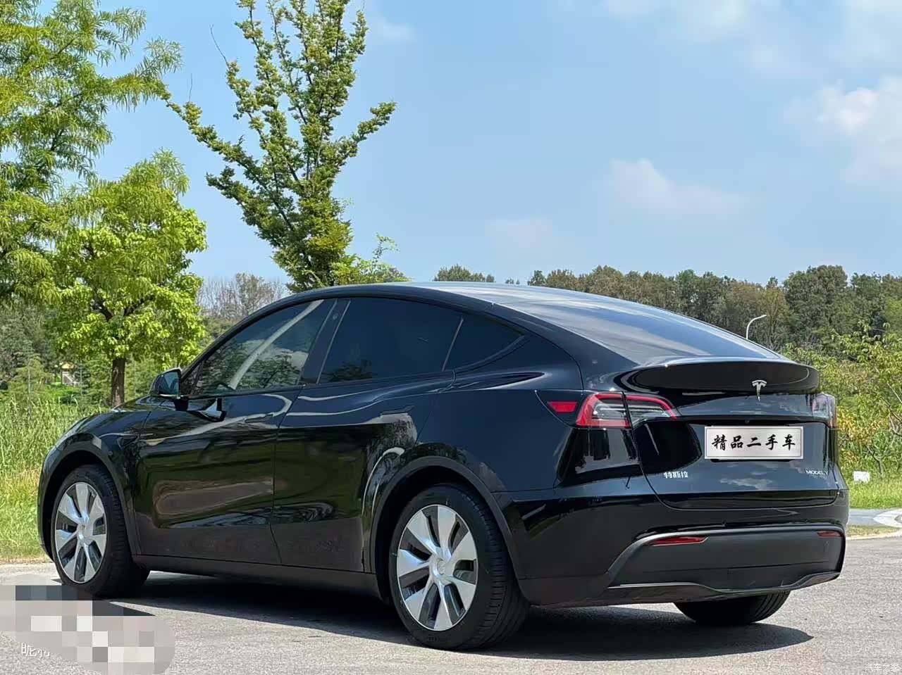 Tesla Model Y, 2023 4
