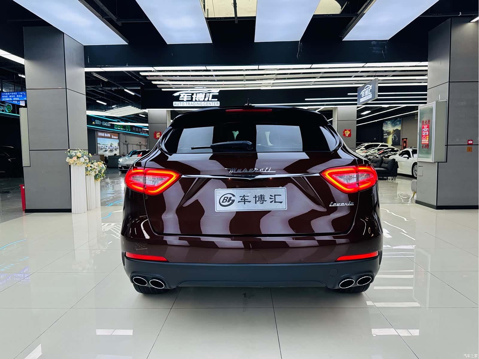 Maserati Levante, 2018 все фото