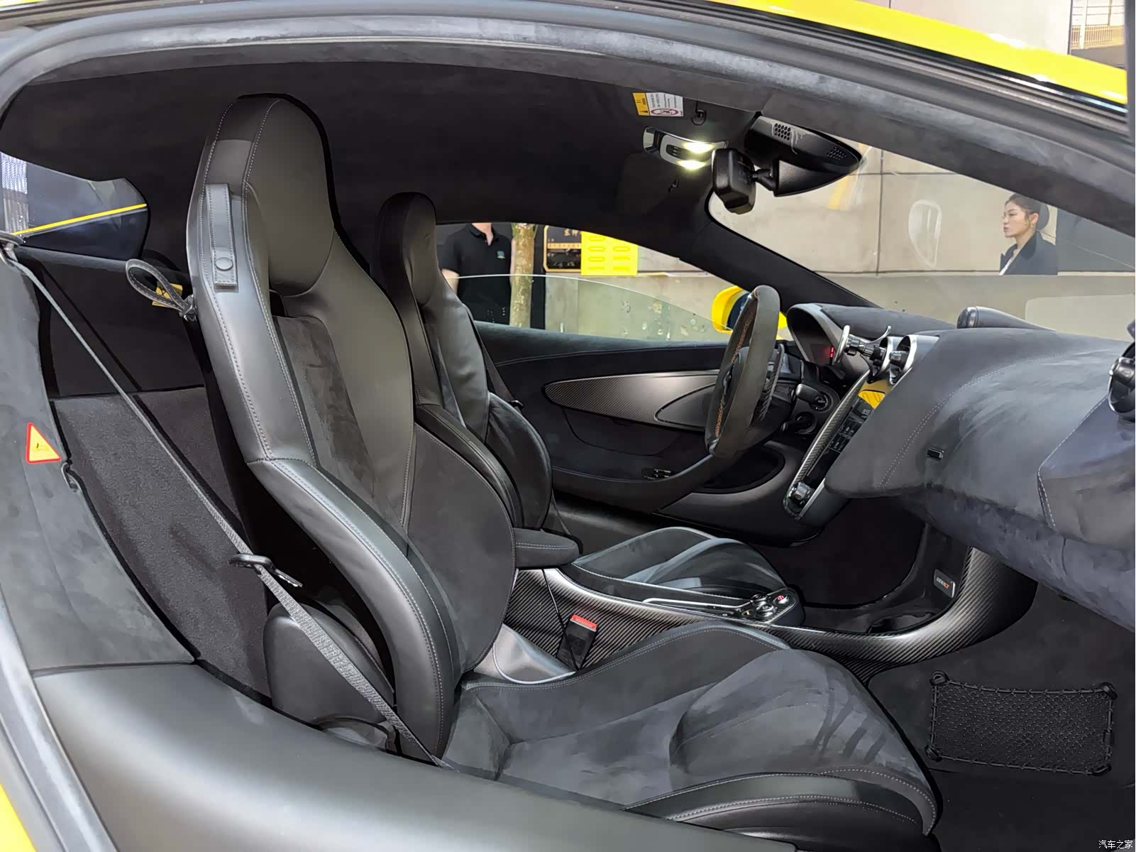 McLaren 600LT, 2021 23