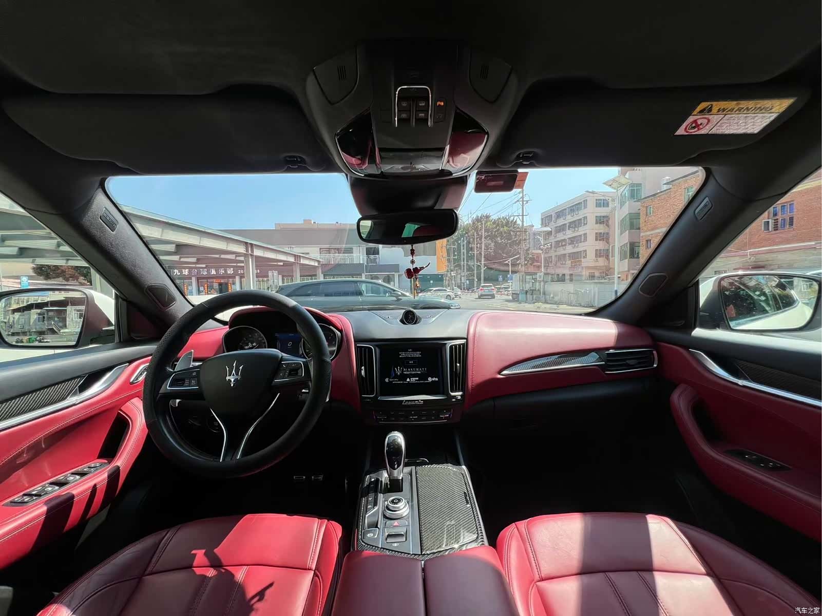 Maserati Levante, 2017 все фото