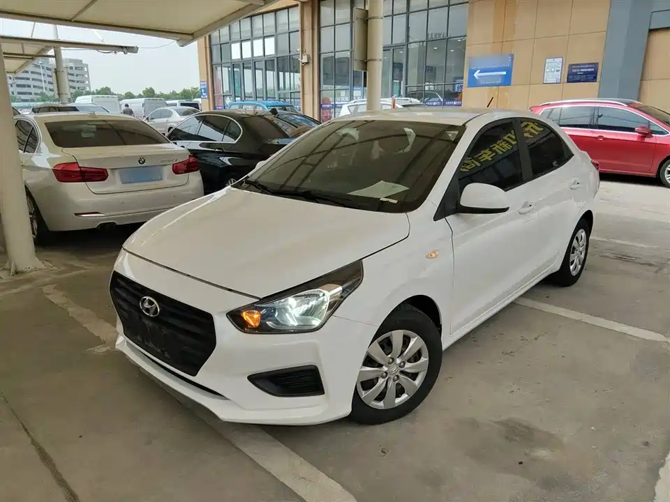 Hyundai Rena