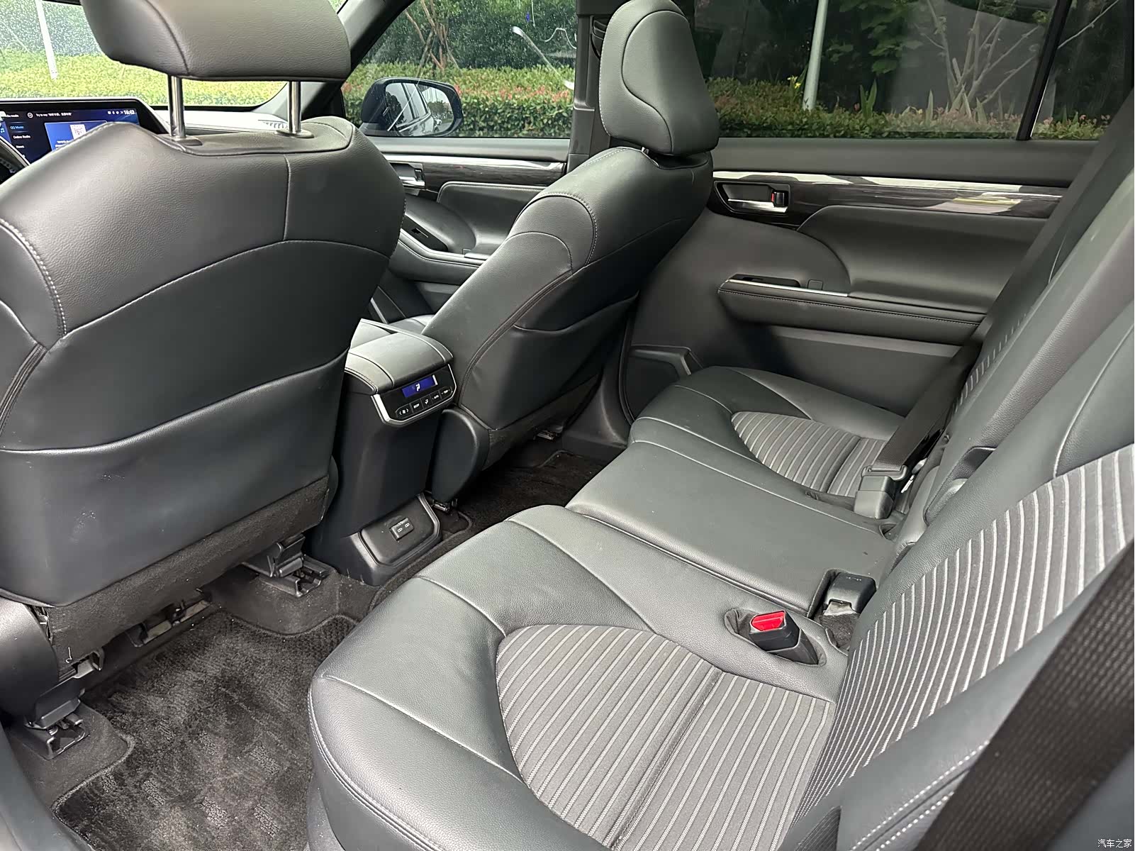 Toyota Crown, 2021 10