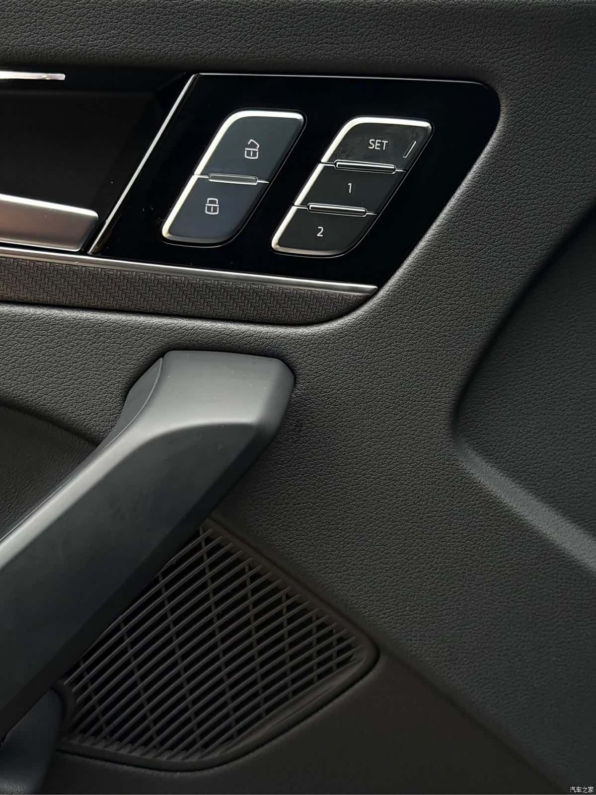 Audi Q5L, 2025 6