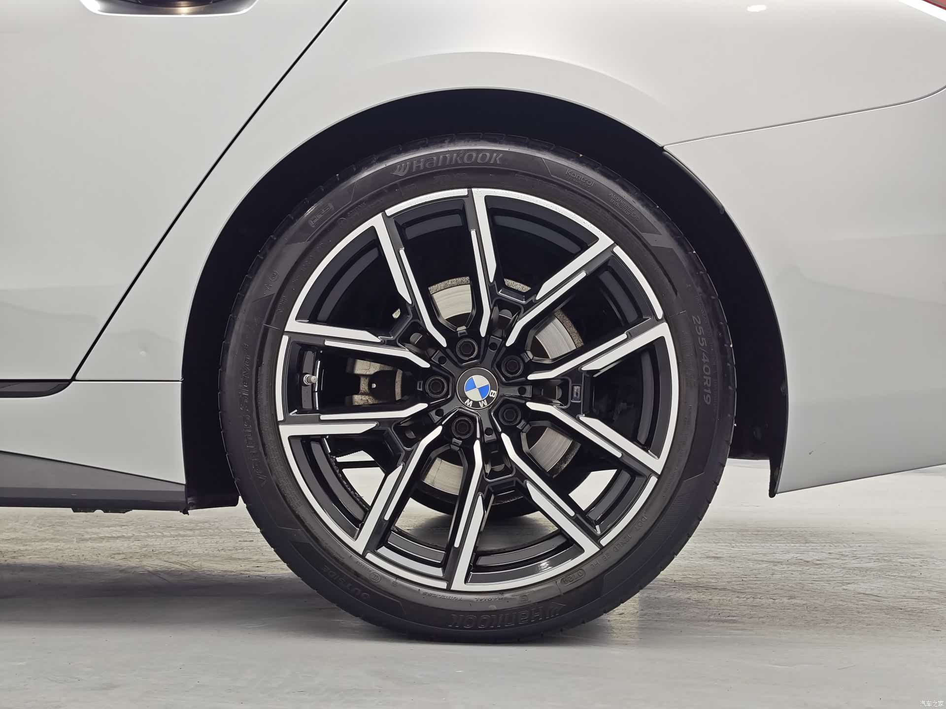 BMW 4 Series, 2025 14