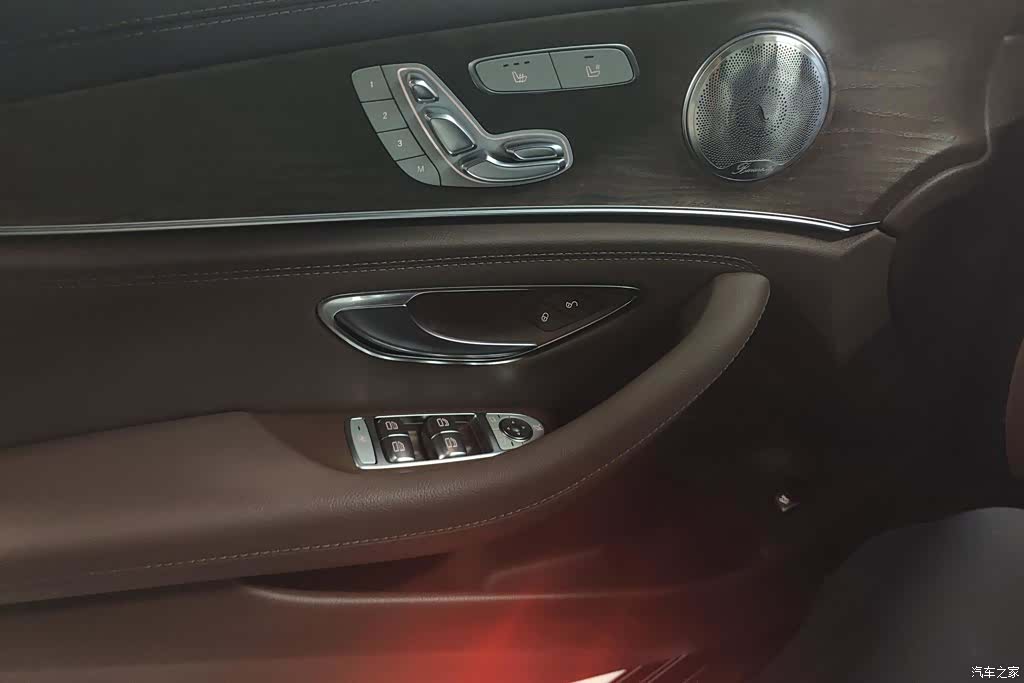 Mercedes-Benz E-Class, 2017 7
