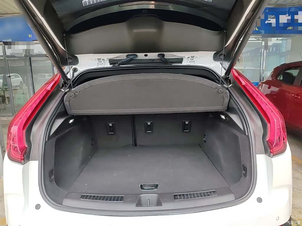 Cadillac XT4, 2018 19