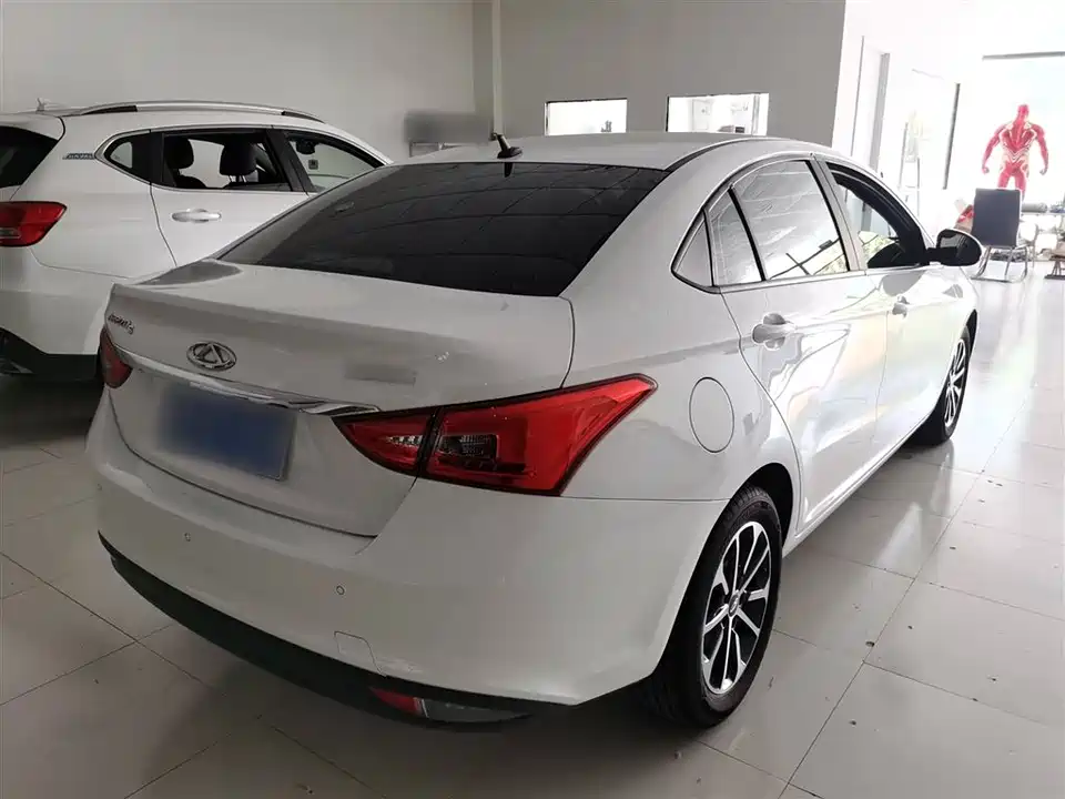 Chery Arrizo 5