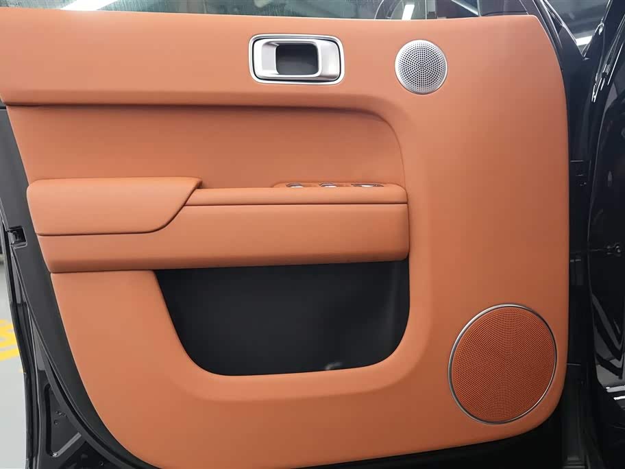 Li Auto Ideal L8