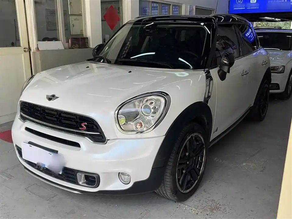 MINI COUNTRYMAN
