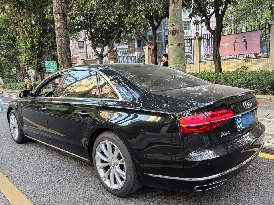 Audi A8