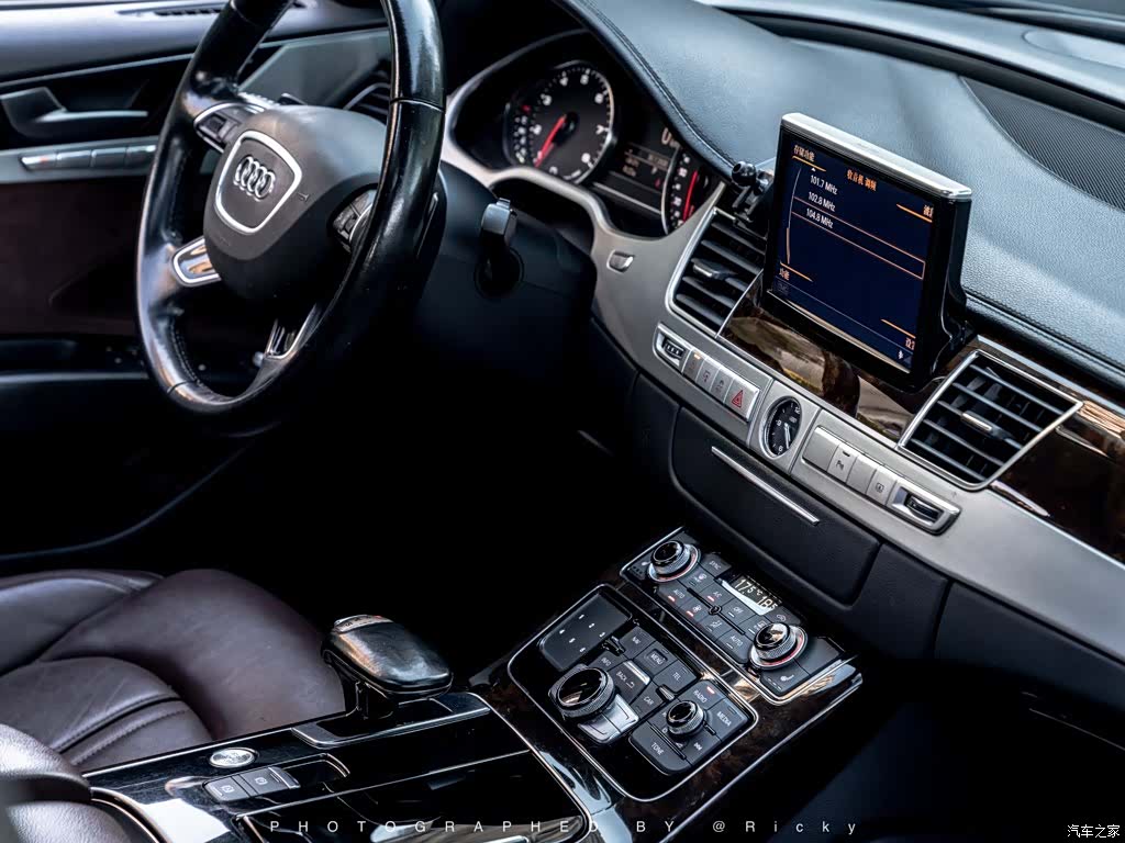 Audi A8L, 2015 все фото