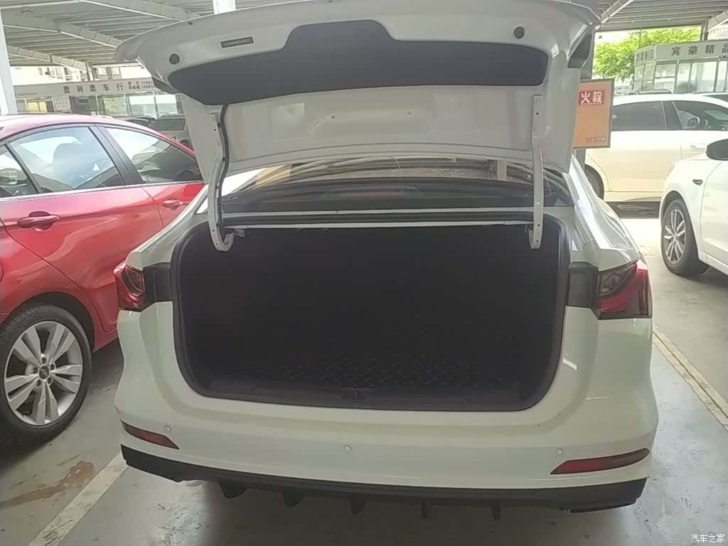 Roewe i5, 2023 19