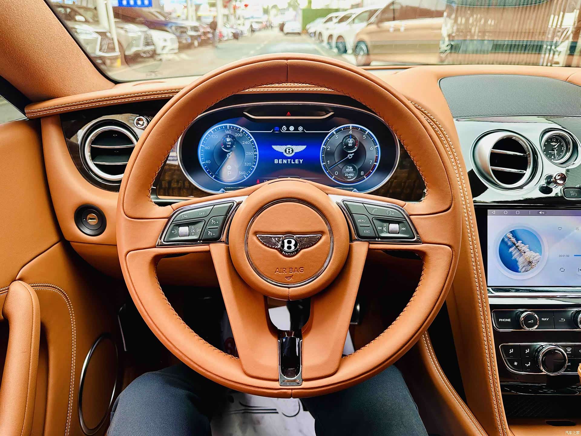 Bentley Continental GT, 2018 11