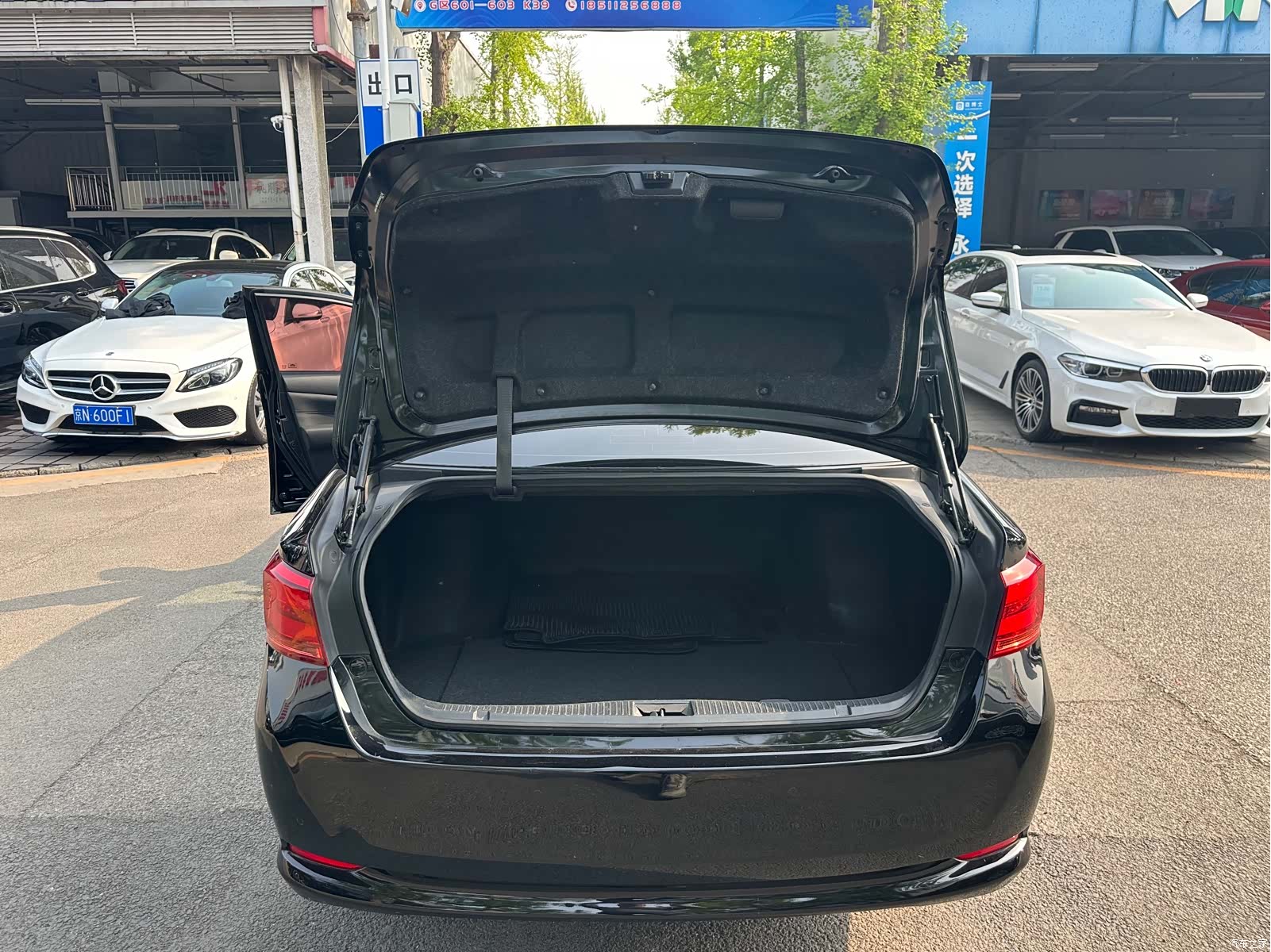 Toyota Crown, 2017 24