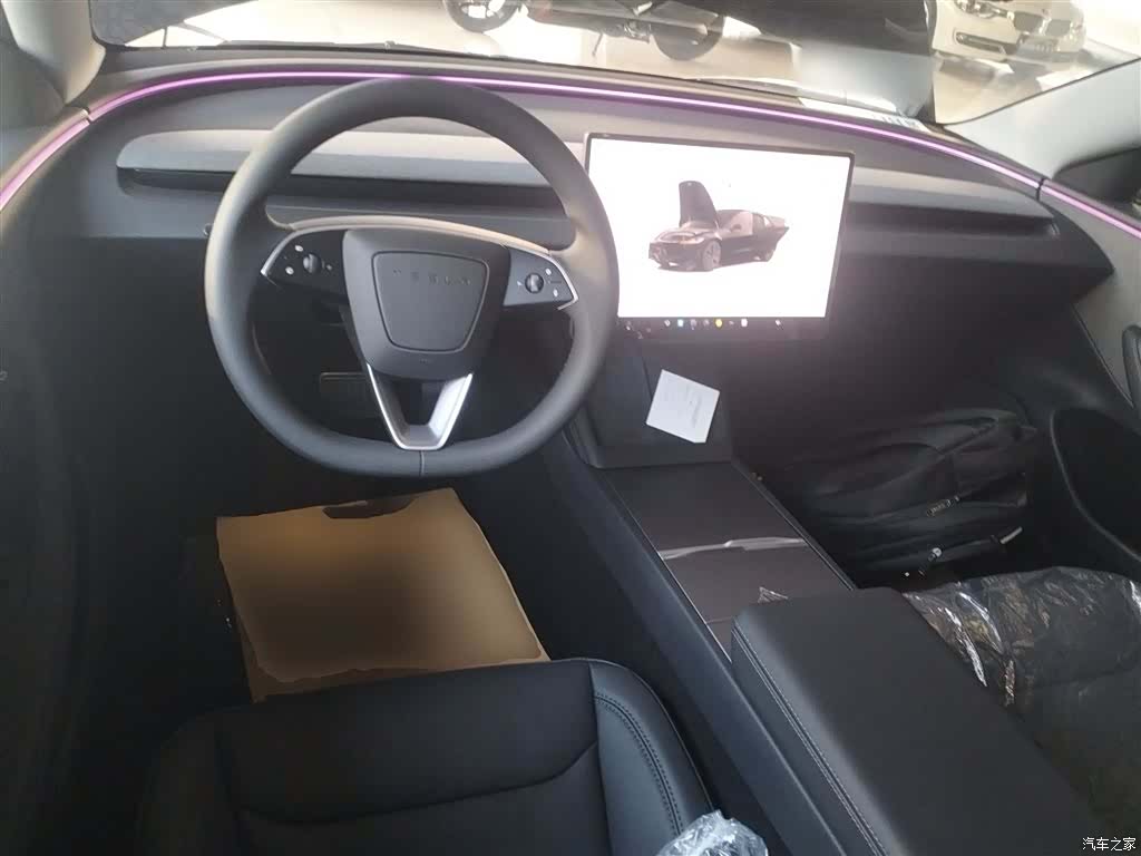 Tesla Model 3, 2026 6