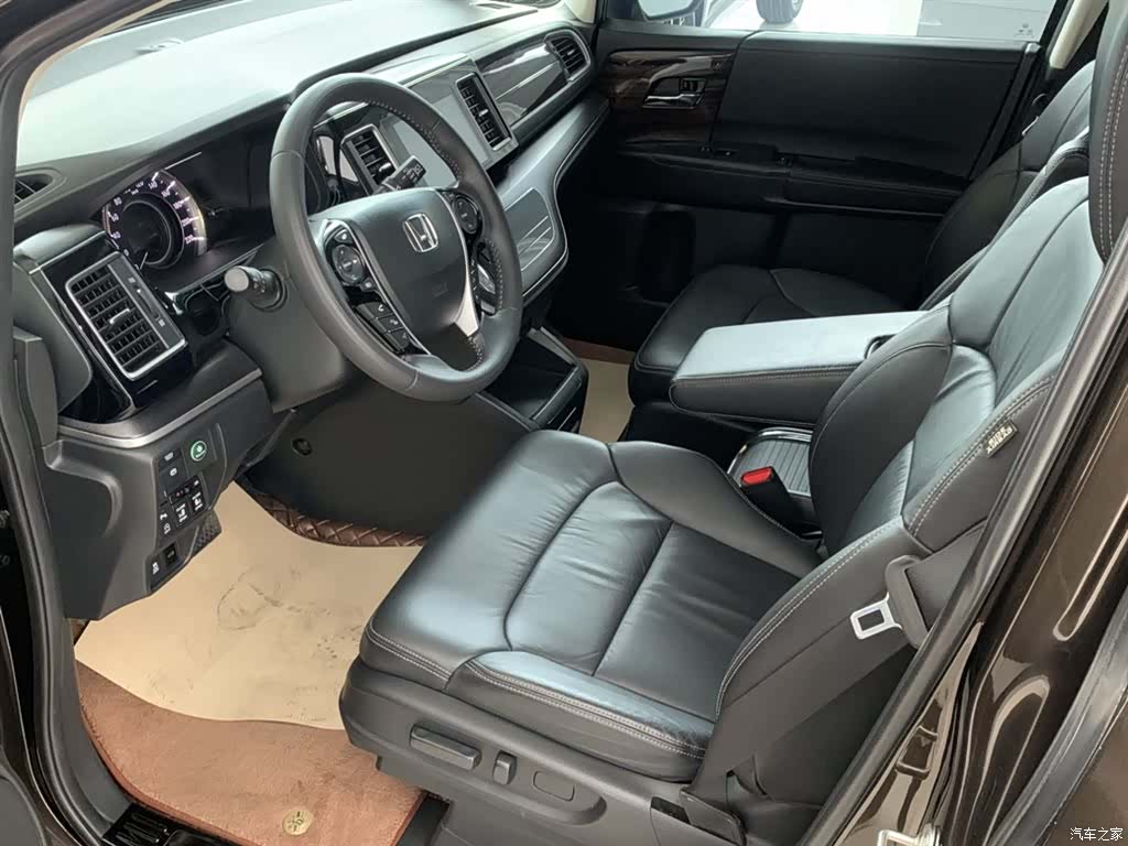 Honda Elysion, 2018 14