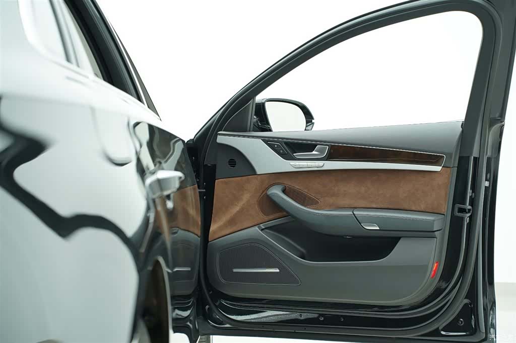 Audi A8L, 2014 28