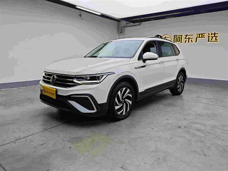 Volkswagen Tiguan L
