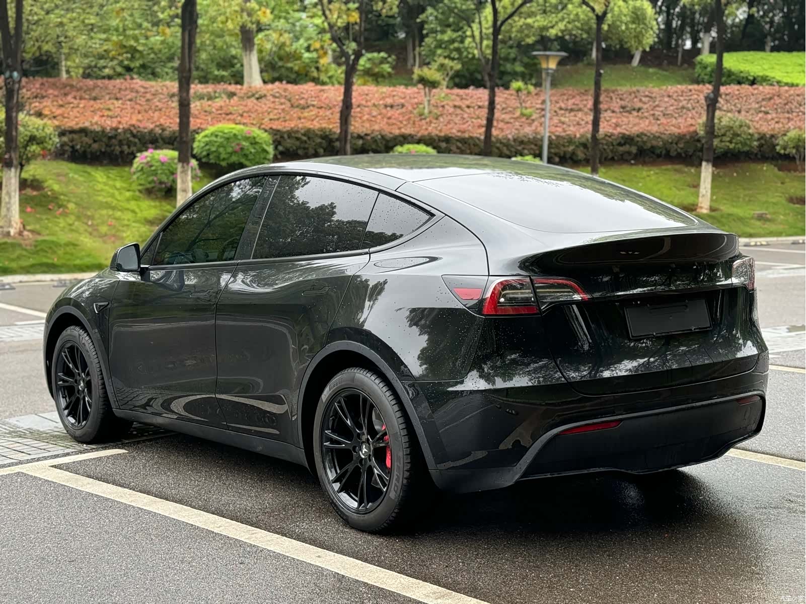 Tesla Model Y, 2023 7