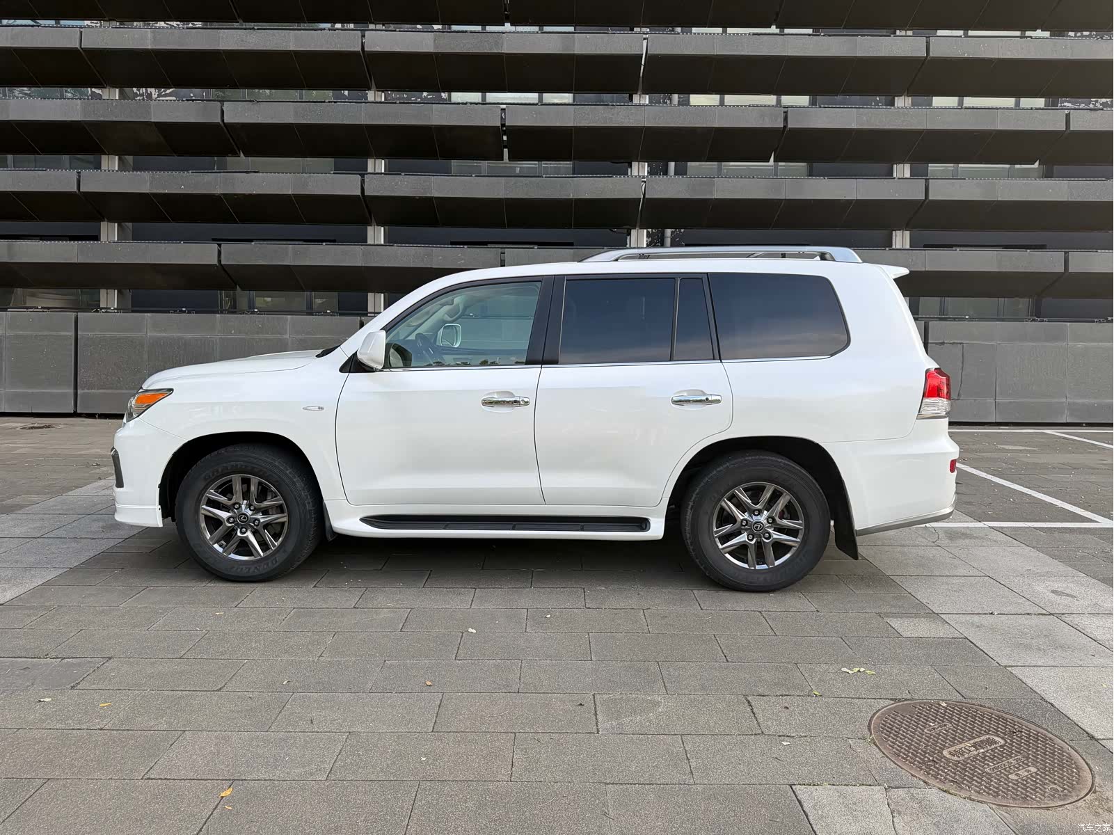 Lexus LX, 2011 все фото