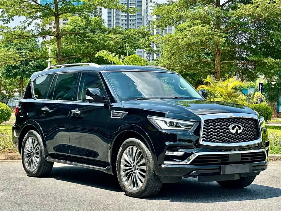 Infiniti QX80