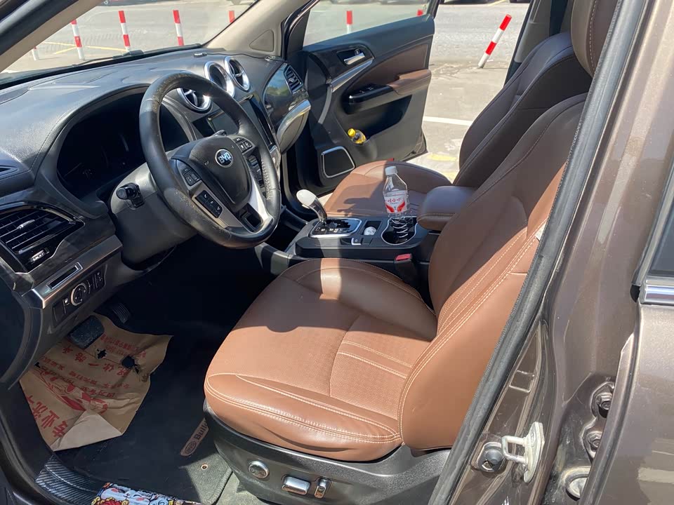 BYD S7