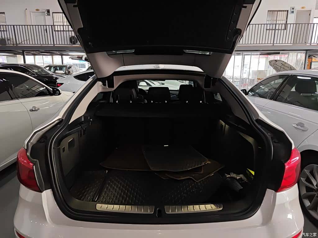 BMW 3 Series, 2018 15