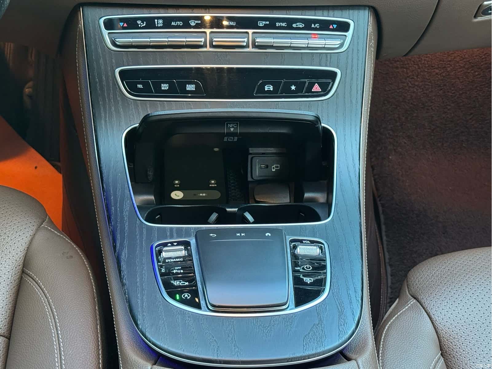 Mercedes-Benz E-Class, 2023 12