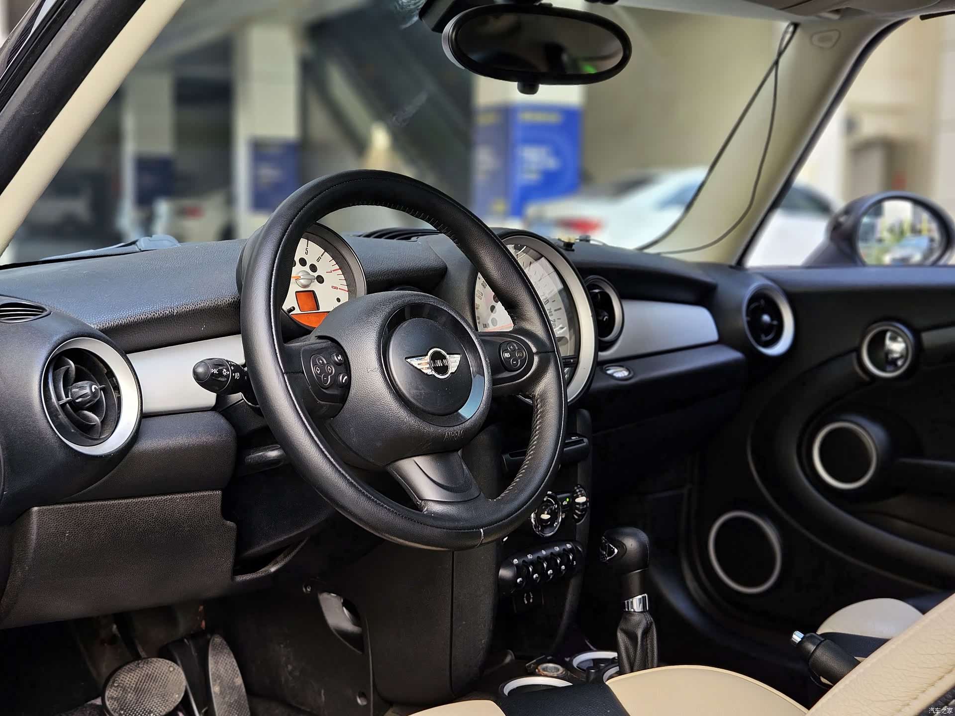 Mini Clubman, 2012 4