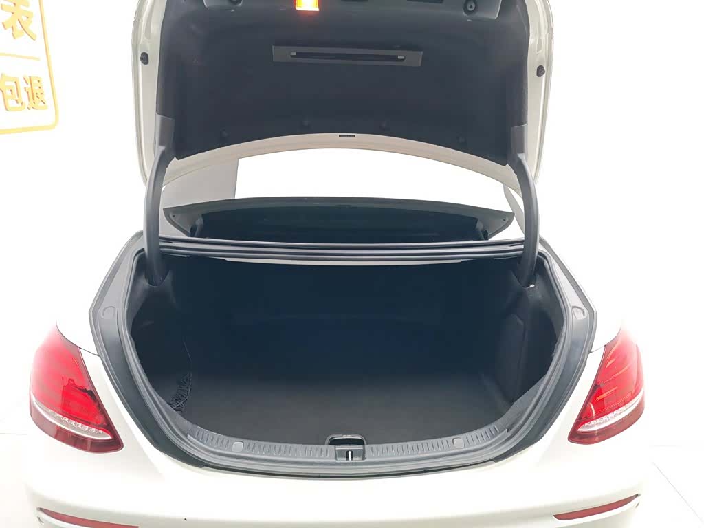Mercedes-Benz E-Class, 2018 16