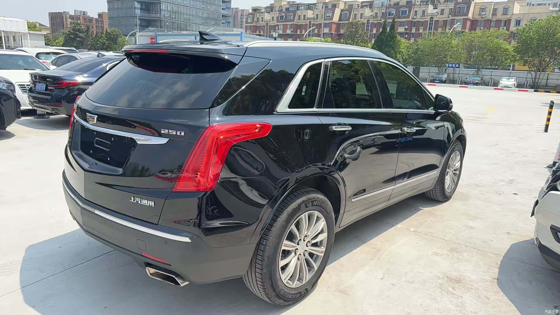 Cadillac XT5, 2017 6
