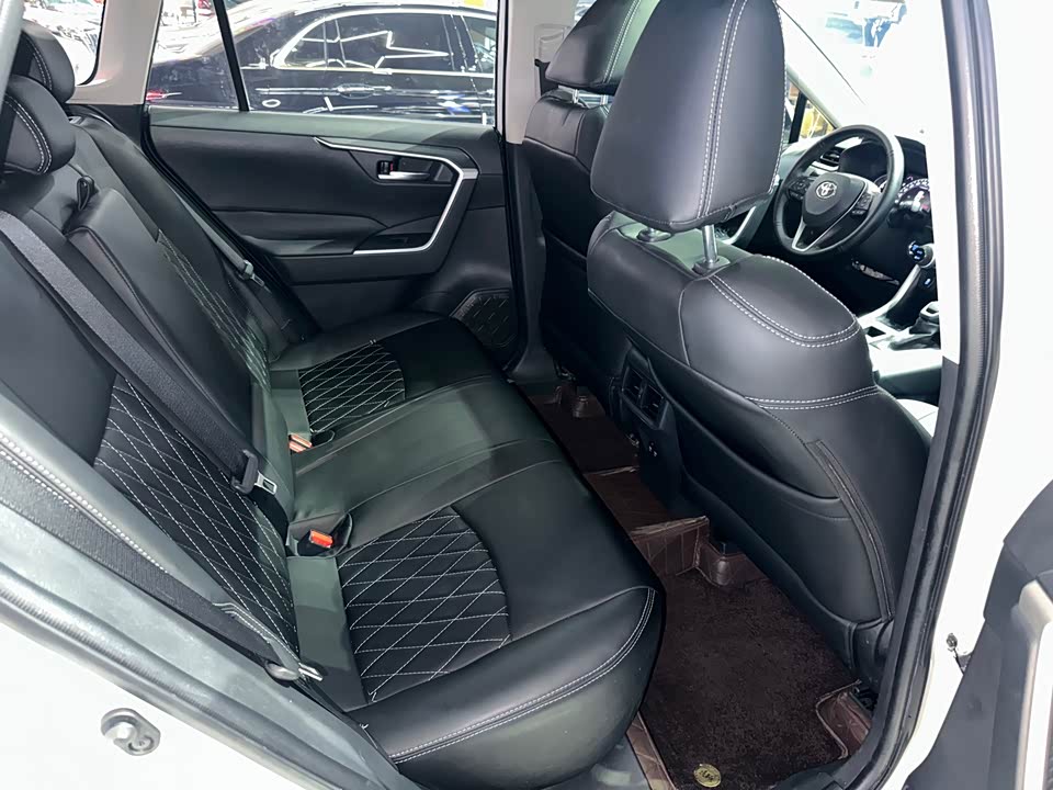 Toyota RAV4 Rongfang