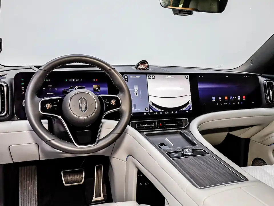 AITO Ask the world M9