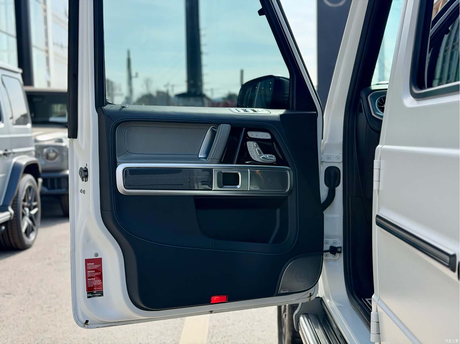 Mercedes-Benz G-Class, 2025 10