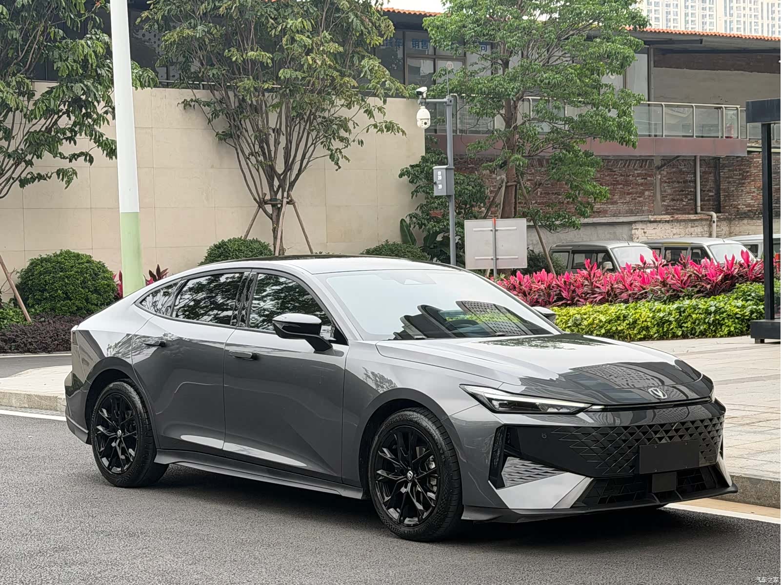 Changan UNI-V, 2025 3