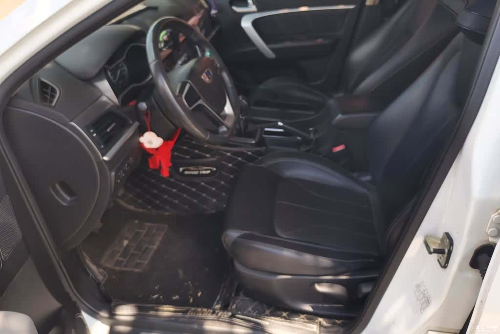 Geely Emgrand, 2018 9