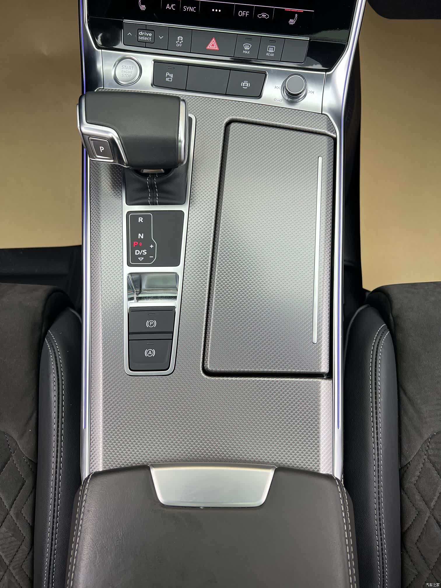 Audi A6L, 2020 25