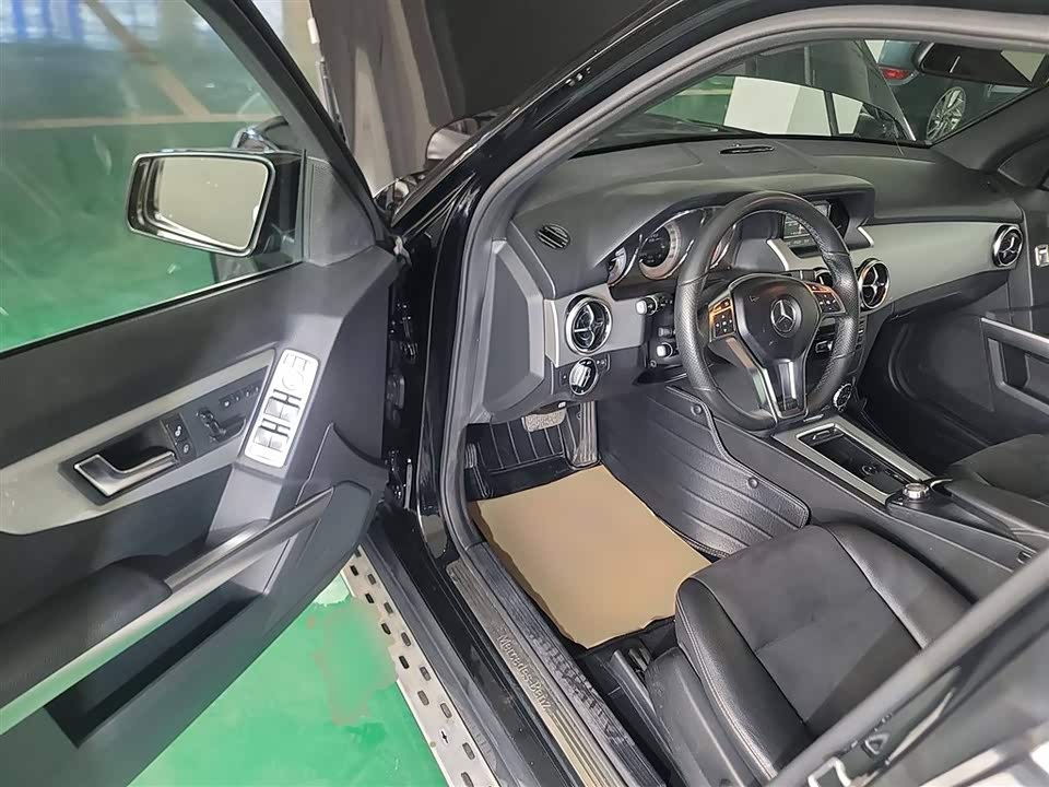 Mercedes-Benz GLK class